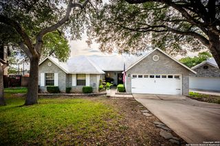 5926 Woodridge Oaks, San Antonio, TX 78249
