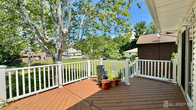19 Library Place, Edison, NJ 08820