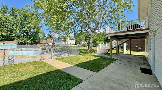 19 Library Place, Edison, NJ 08820