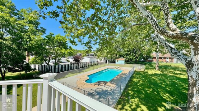 19 Library Place, Edison, NJ 08820