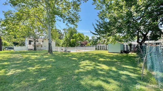 19 Library Place, Edison, NJ 08820