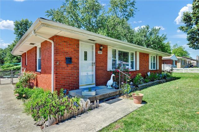2595 E Robin Road, New Albany, IN 47150