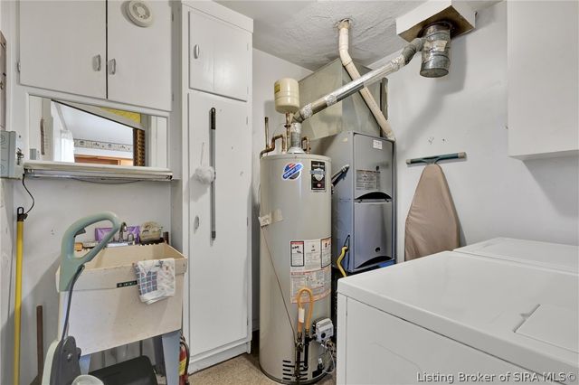 2595 E Robin Road, New Albany, IN 47150