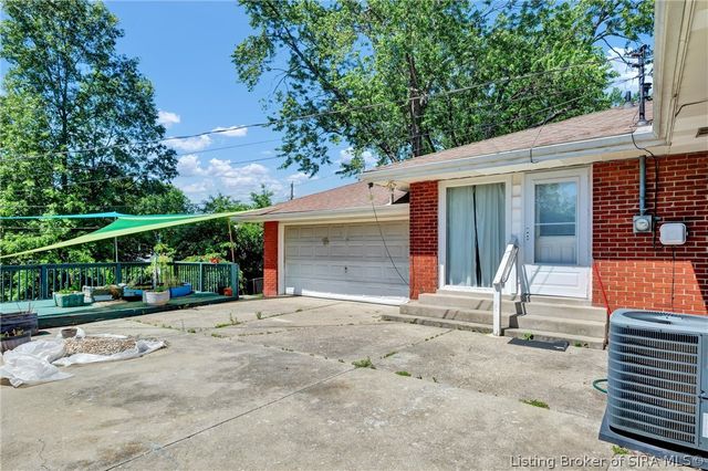 2595 E Robin Road, New Albany, IN 47150