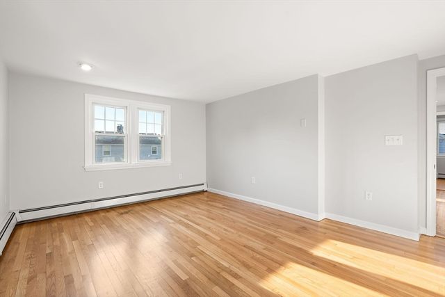 24 Bloomfield St, Quincy, MA 02171