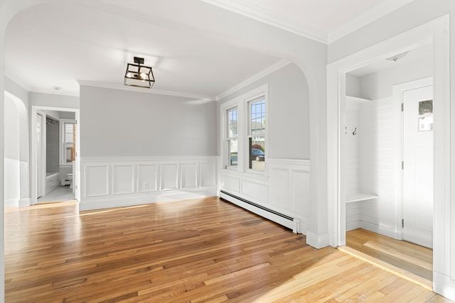 24 Bloomfield St, Quincy, MA 02171