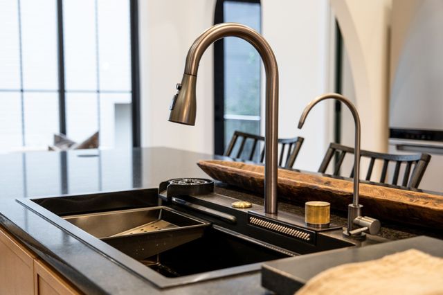 736 Douglas Avenue, Nashville, TN 37207