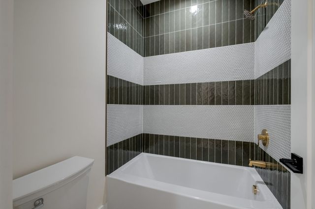 736 Douglas Avenue, Nashville, TN 37207