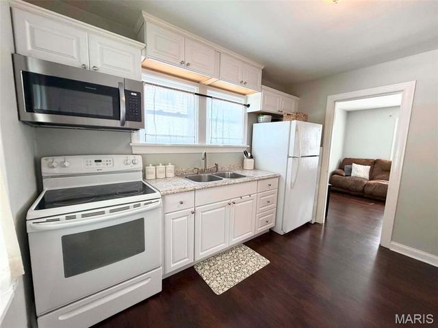 2128 Norside Drive, Alton, IL 62002