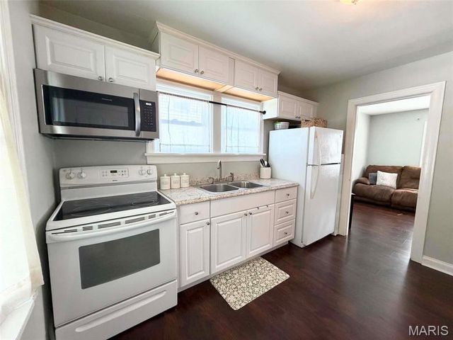 2128 Norside Drive, Alton, IL 62002