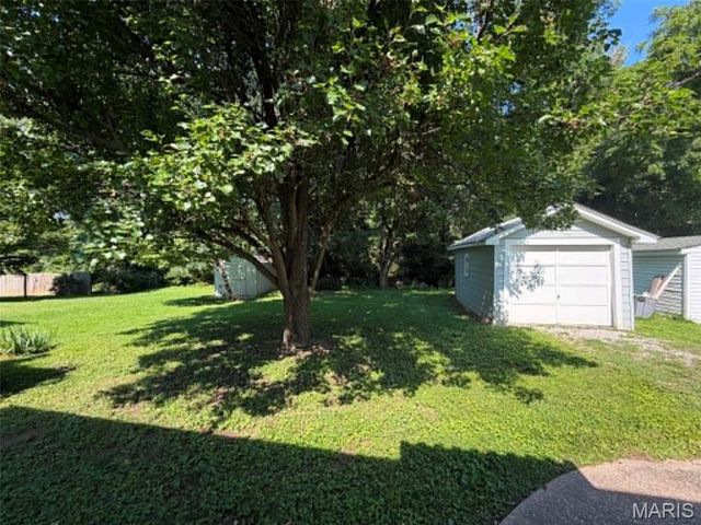 2128 Norside Drive, Alton, IL 62002