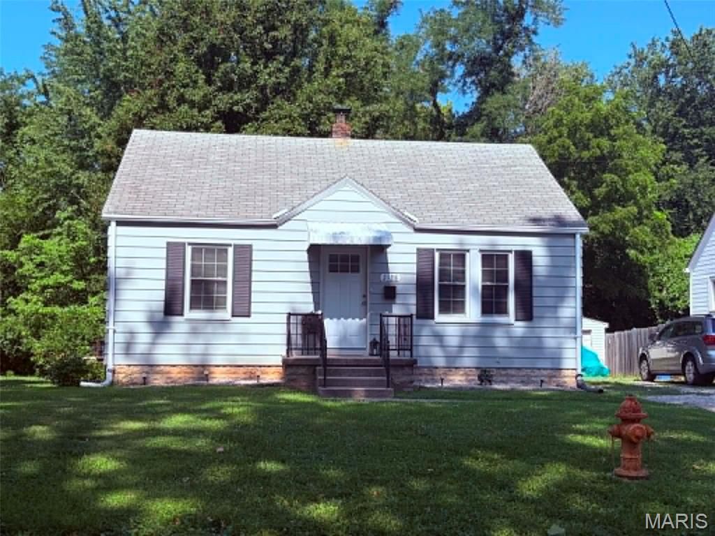 2128 Norside Drive, Alton, IL 62002