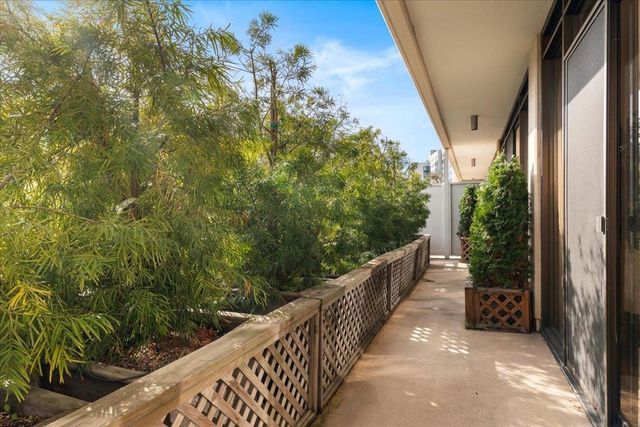 20 W 3rd Avenue 202, San Mateo, CA 94402