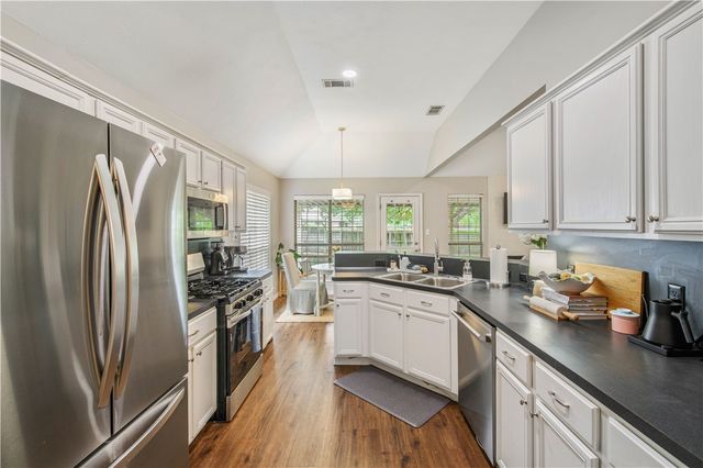 3509 Vienna Drive, College Station, TX 77845