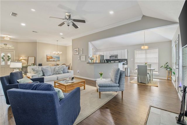 3509 Vienna Drive, College Station, TX 77845
