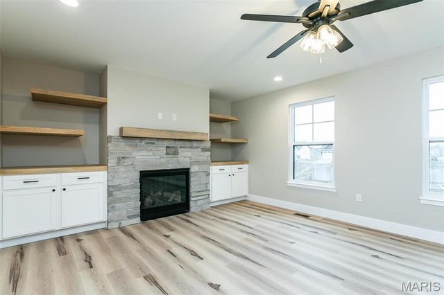 2745 Bristol Way, Glen Carbon, IL 62034