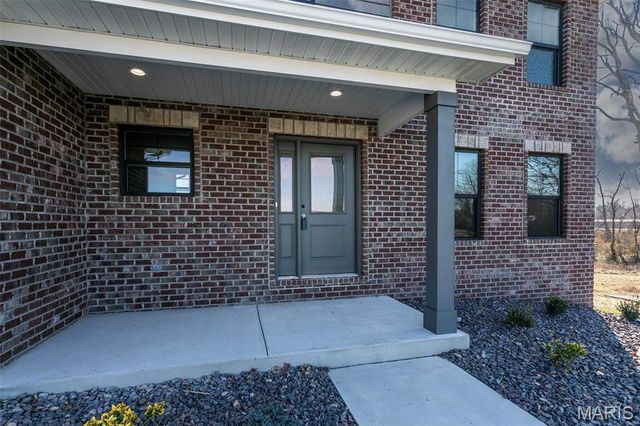 2745 Bristol Way, Glen Carbon, IL 62034