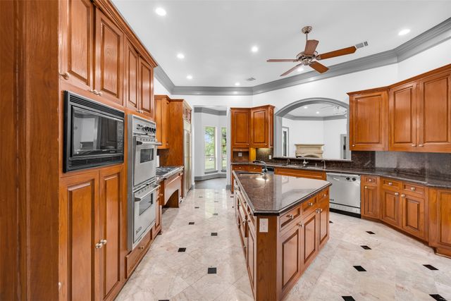 1813 Richlen Way, Duncanville, TX 75115