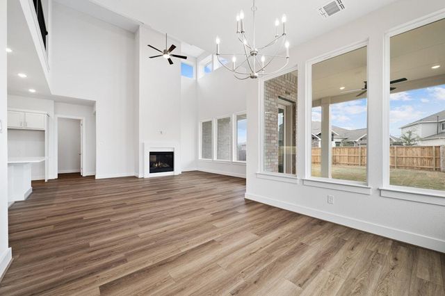 129 Sanco DR, Liberty Hill, TX 78642