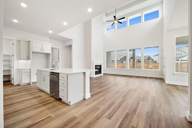 129 Sanco DR, Liberty Hill, TX 78642