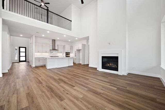 129 Sanco DR, Liberty Hill, TX 78642