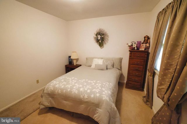 118 12TH ST, Colonial Beach, VA 22443