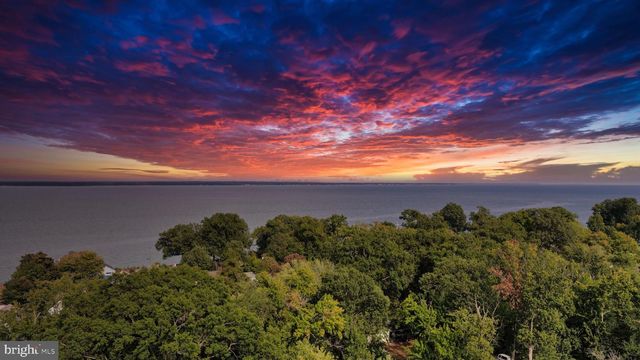 118 12TH ST, Colonial Beach, VA 22443
