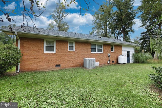 118 12TH ST, Colonial Beach, VA 22443