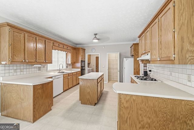 310 Melanie Way, Lawrenceville, GA 30044