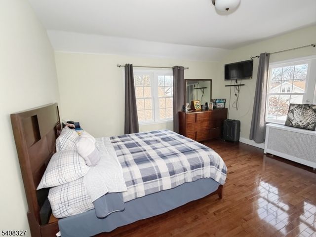 40 Stuyvesant Rd, Teaneck Twp., NJ 07666