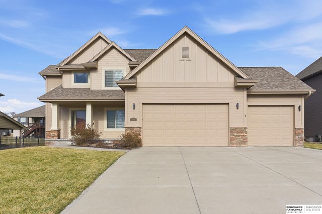 19902 Ash Street, Gretna, NE 68028