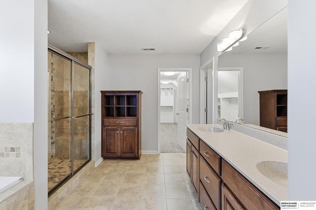 19902 Ash Street, Gretna, NE 68028