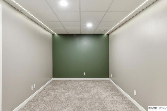 19902 Ash Street, Gretna, NE 68028