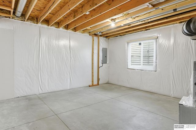 19902 Ash Street, Gretna, NE 68028