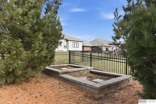 19902 Ash Street, Gretna, NE 68028