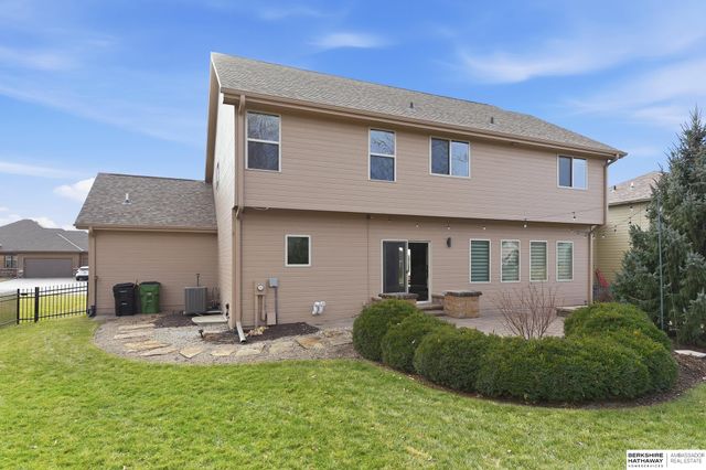 19902 Ash Street, Gretna, NE 68028