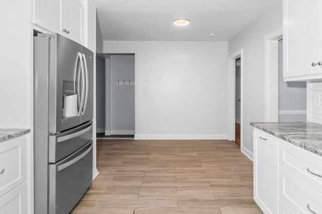 1215 Trotwood Ave, Columbia, TN 38401