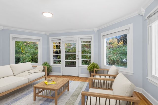 1215 Trotwood Ave, Columbia, TN 38401