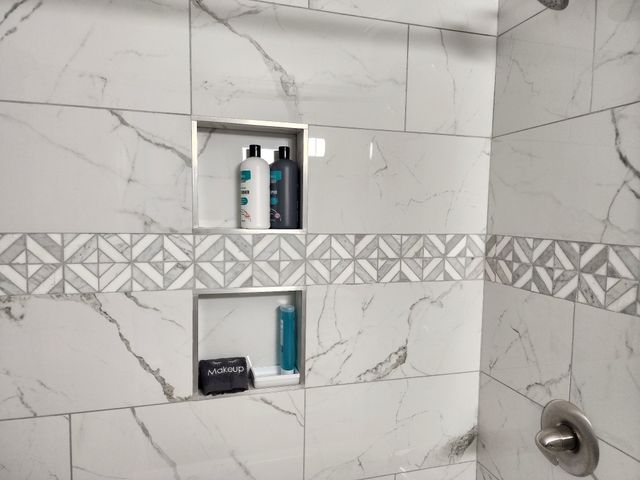 1215 Trotwood Ave, Columbia, TN 38401