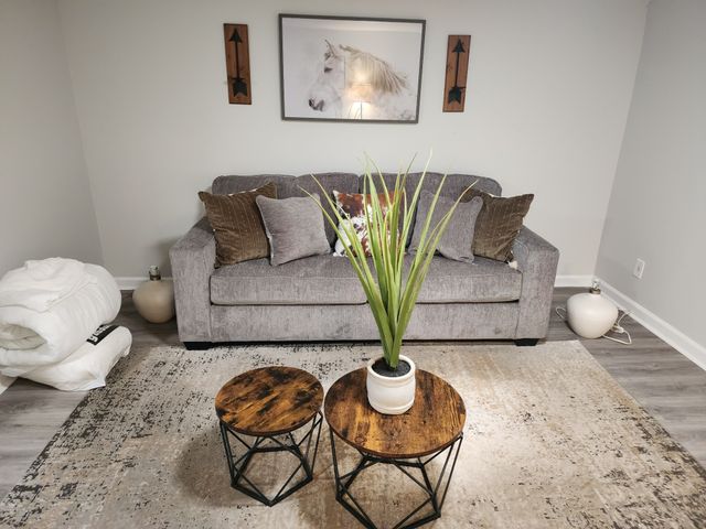 1215 Trotwood Ave, Columbia, TN 38401