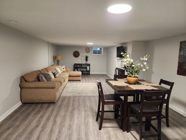 1215 Trotwood Ave, Columbia, TN 38401