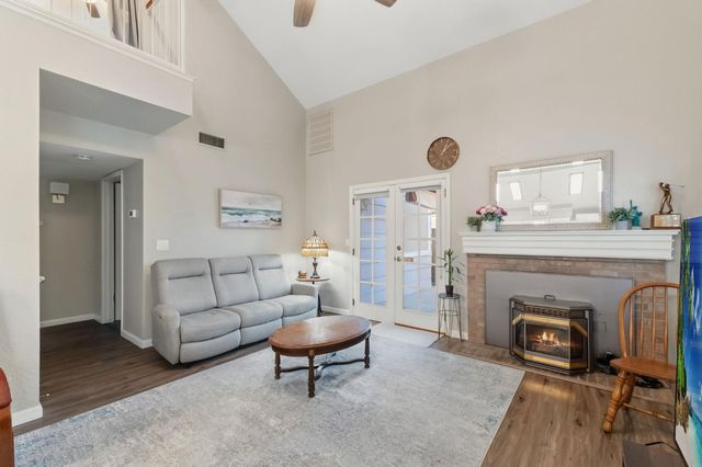 7572 N Millbrook Avenue, Fresno, CA 93720