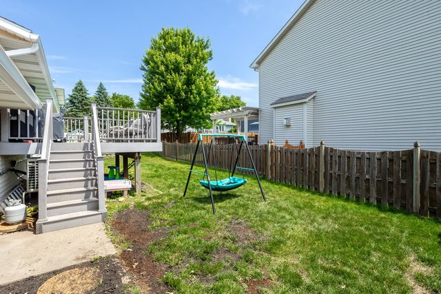 305 S 8th Street, Eldridge, IA 52748