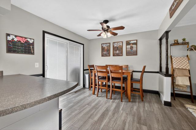 305 S 8th Street, Eldridge, IA 52748