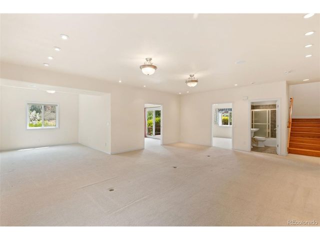 2425 Mesa Crest Grv, Colorado Springs, CO 80904