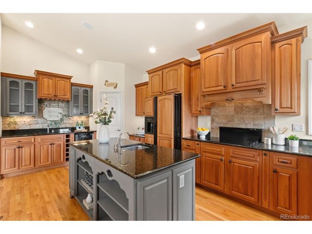 2425 Mesa Crest Grv, Colorado Springs, CO 80904