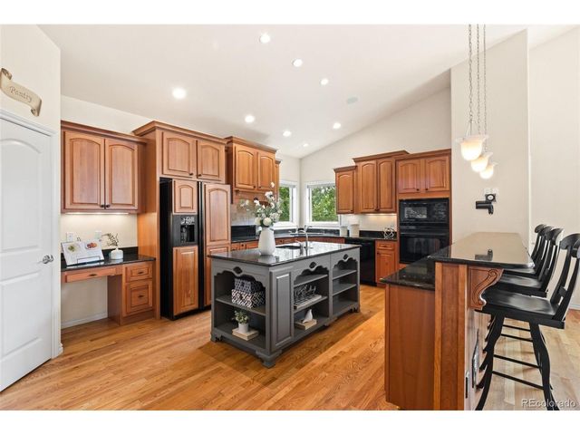 2425 Mesa Crest Grv, Colorado Springs, CO 80904