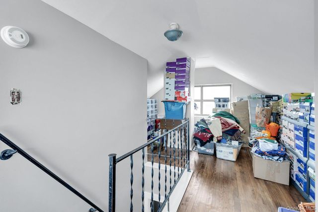 92-13 245th Street, Floral Park, NY 11001