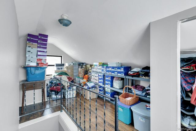 92-13 245th Street, Floral Park, NY 11001