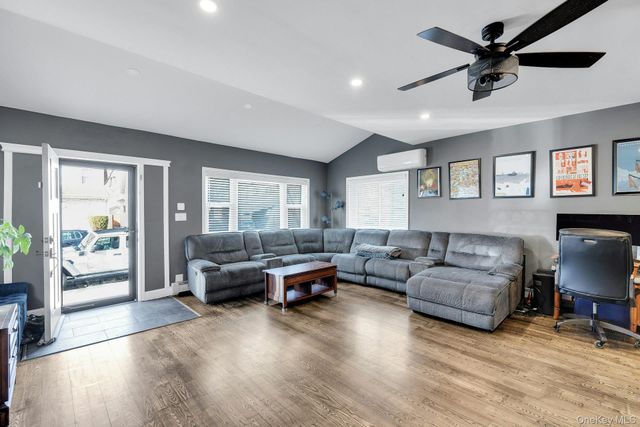 92-13 245th Street, Floral Park, NY 11001